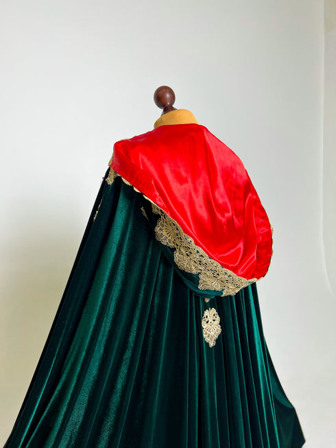 Cape burgundy lining