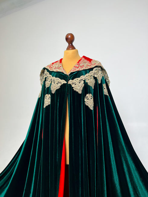 Cape burgundy lining