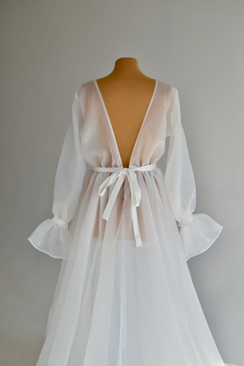 Organza wedding cape with sleeves