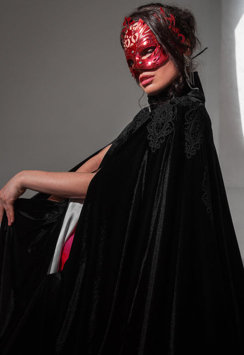 Black cape with collar