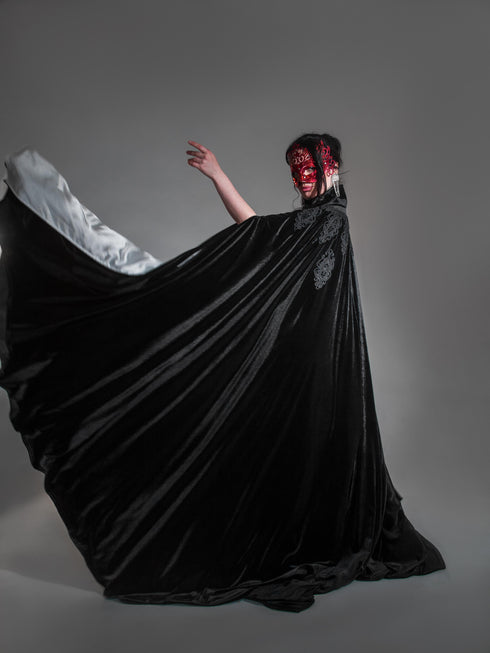 Black cape with collar