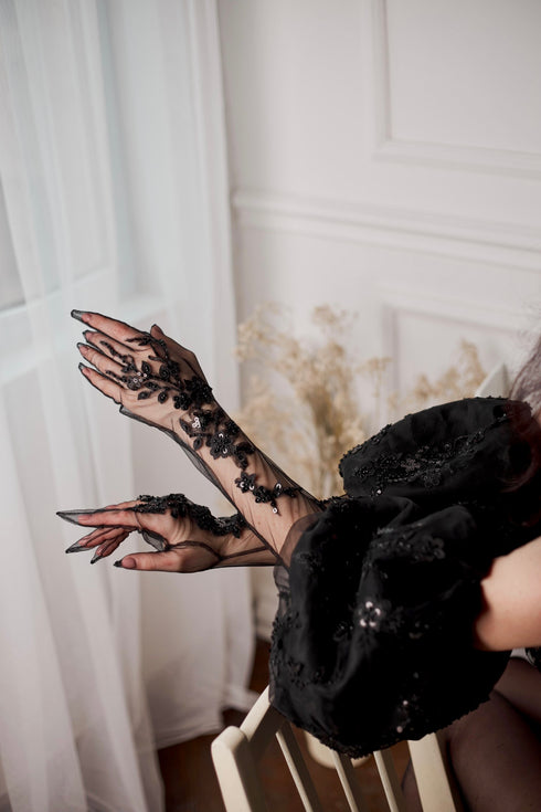 Black lace gloves