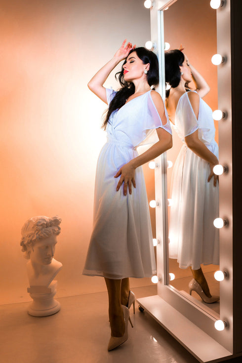 Bridal gown and short sleeves