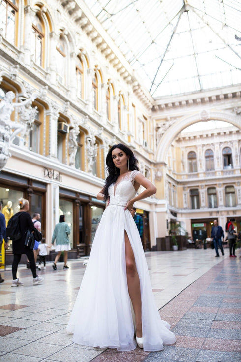 Simple wedding dress Satin bridal gown