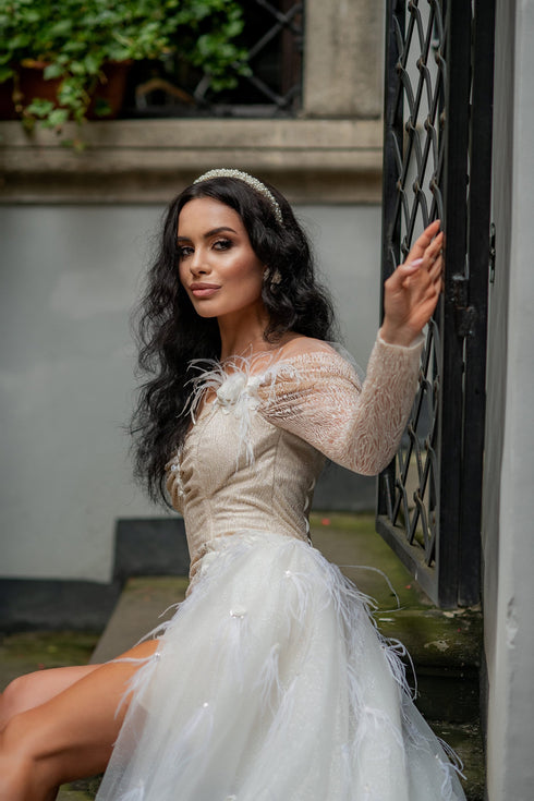 Dress with detachable train