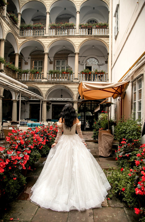 Dress with detachable train