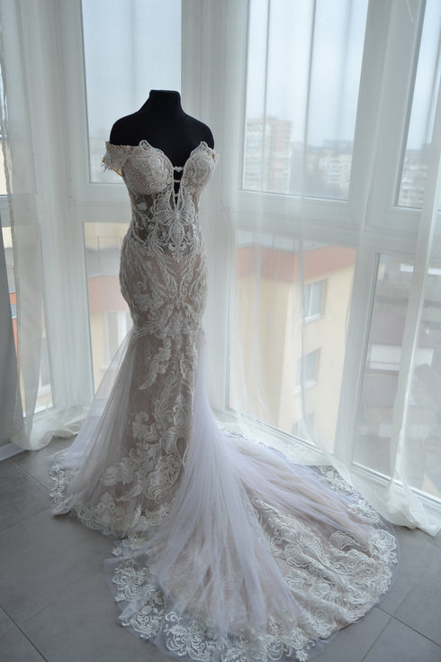 Mermaid wedding dress