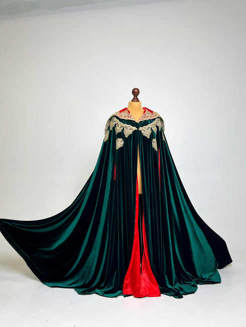 Cape burgundy lining