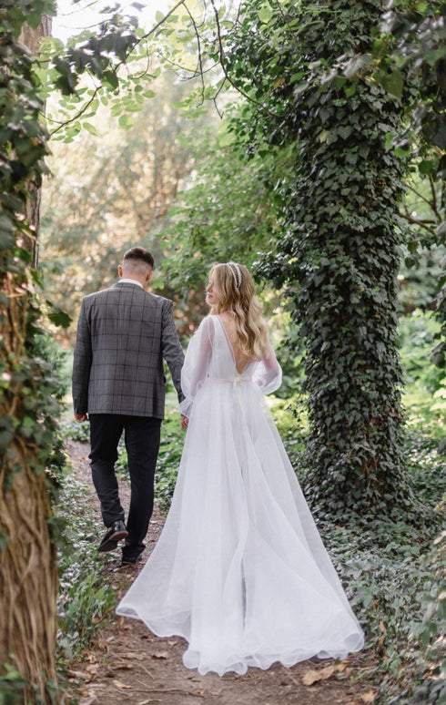 Organza wedding cape with sleeves