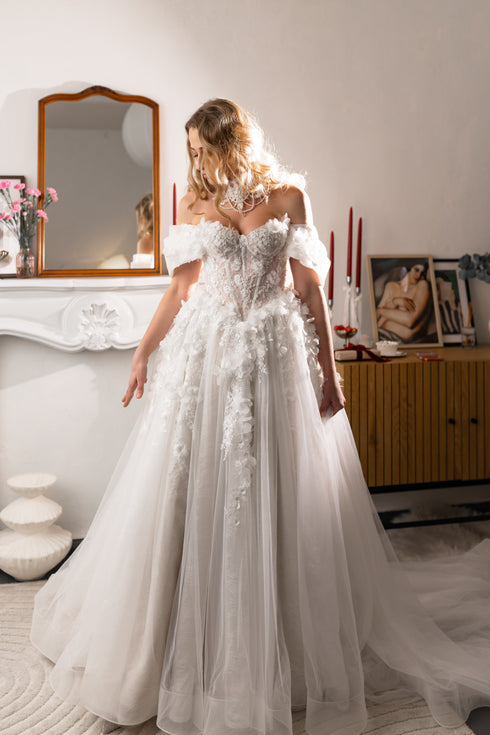 A Line Wedding Dress, Off-the-shoulder Bridal gown